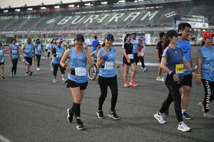 BIB: 2290, 50859
                            <button type="button" onclick="openModal(10465507)" class="btn btn-primary btn-sm float-right btn-popup" data-toggle="modal" data-target=".modal-high-quality">
                        <i class="fas fa-shopping-cart"></i> Add to Cart
                    </button>
                                            <button type="button" onclick="isThisMe(10465507, true)" class="btn btn-success btn-sm float-right btn-popup btn-isme hidden" data-toggle="tooltip" data-placement="bottom" title="นี่คือรูปของคุณใช่ไหม คลิกที่นี่เพื่อเอาเข้าอัลบั้ม">
                        <i class="fas fa-plus"></i> Add to album
                    </button>
                    <button type="button" onclick="isThisMe(10465507, false)" class="btn btn-warning btn-sm float-right btn-popup btn-isnotme hidden">
                        <i class="fas fa-ban"></i> Remove from album
                    </button>